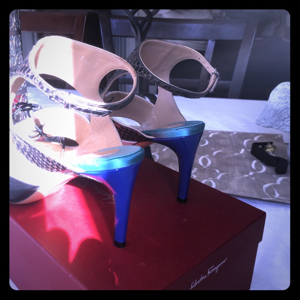 Salvatore Ferragamo Shoes 7 1/2